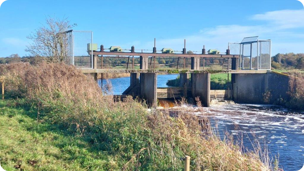 Stauschotten-Wehr in Haberland